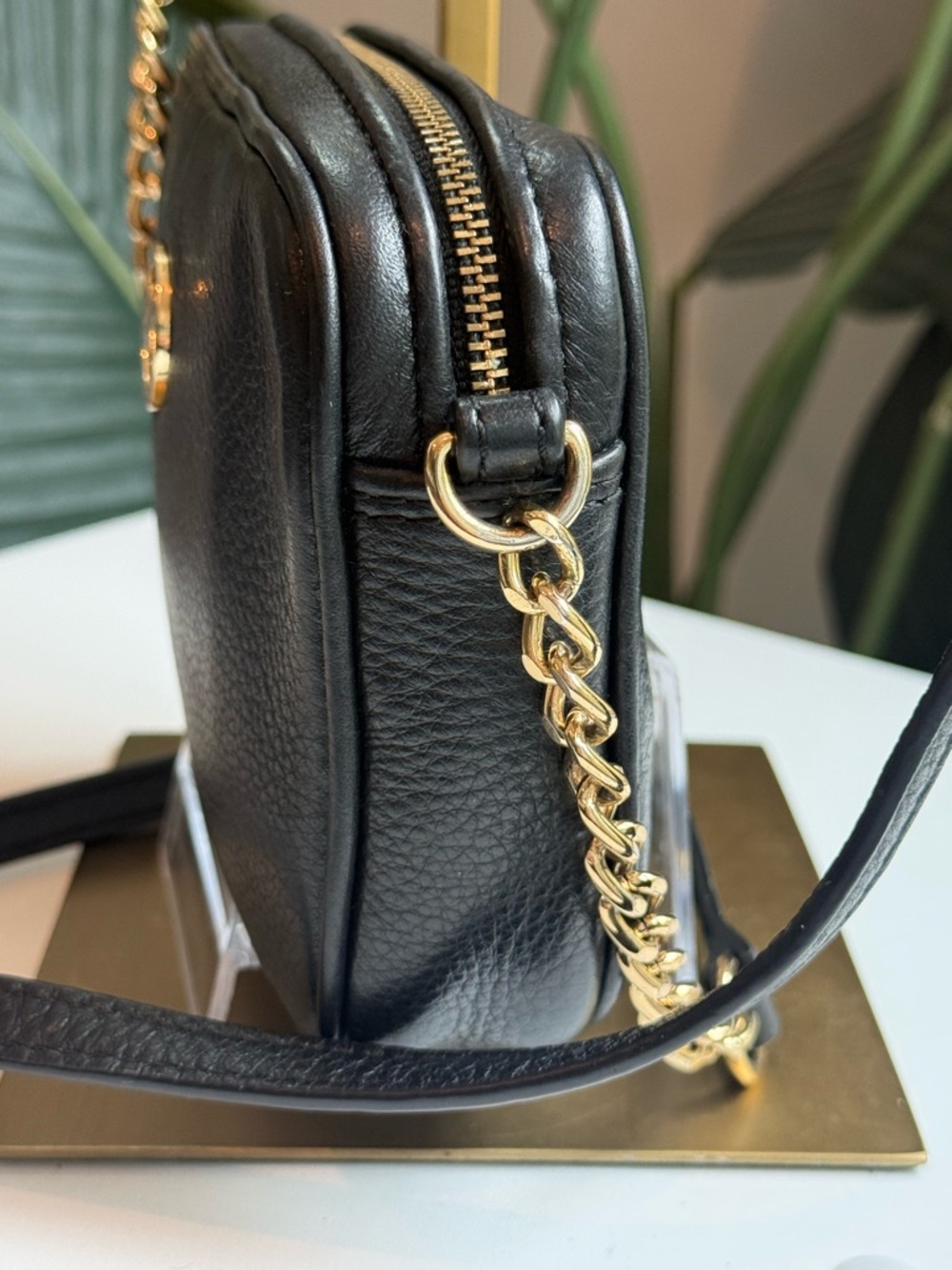 Michael Kors ‘Fulton Pebbled Leather Bag’ - Picture 3 of 6